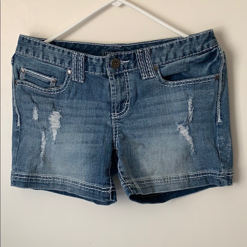 Denim distressed shorts